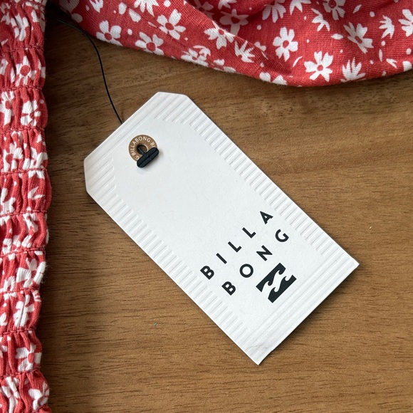 Billabong Red Floral Off-Shoulder Blouse - Picture 6 of 6